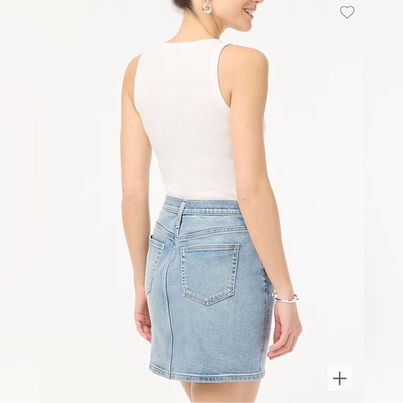 J Crew Factory Denim mini skirt. Color Indigo Dream Wash, Size 0 - Picture 3 of 5